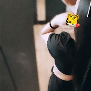 Meet your Posher, Anahi